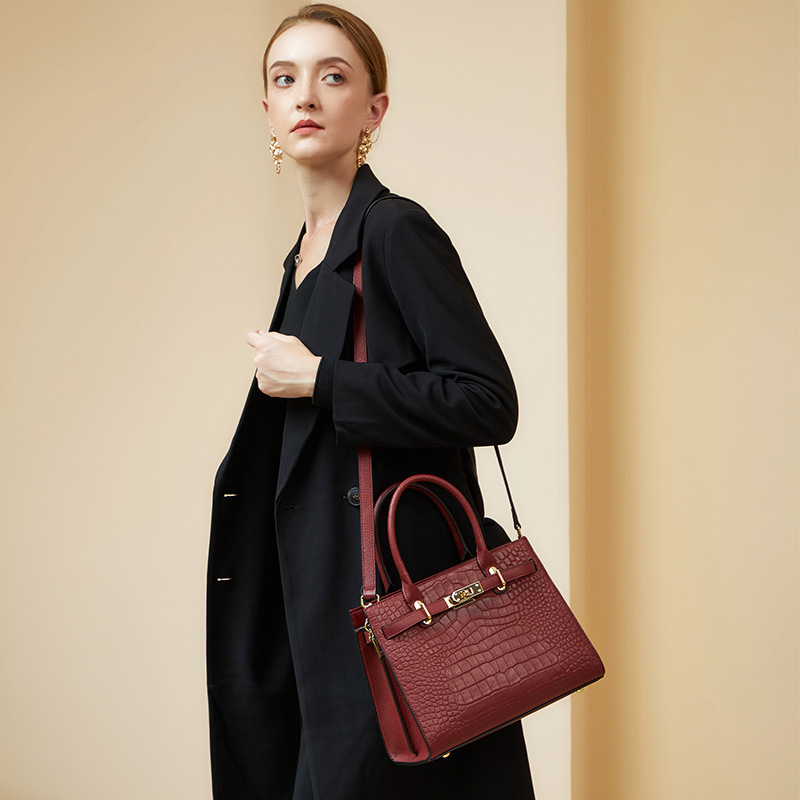 Borsa versatile da donna 2025, nuova moda estiva, grande capacità, borsa tote in vera pelle per donne di mezza età_voghion.com