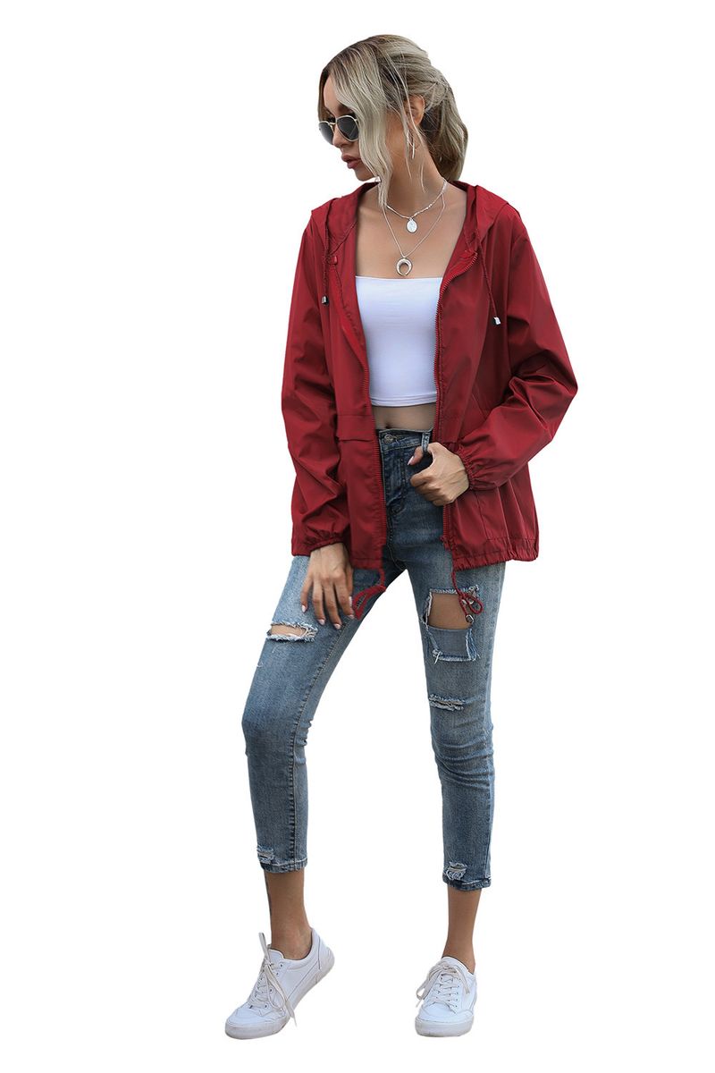 Chaqueta impermeable ligera con capucha y cremallera para mujer para senderismo al aire libre, disponible en stock_voghion.com