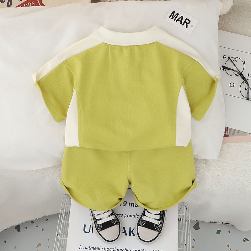 Kinderkleidung Sommeranzug Modischer Buchstabenknopf Farblich passender Kurzarm-Zweiteiler für Jungen und Babys_voghion.com