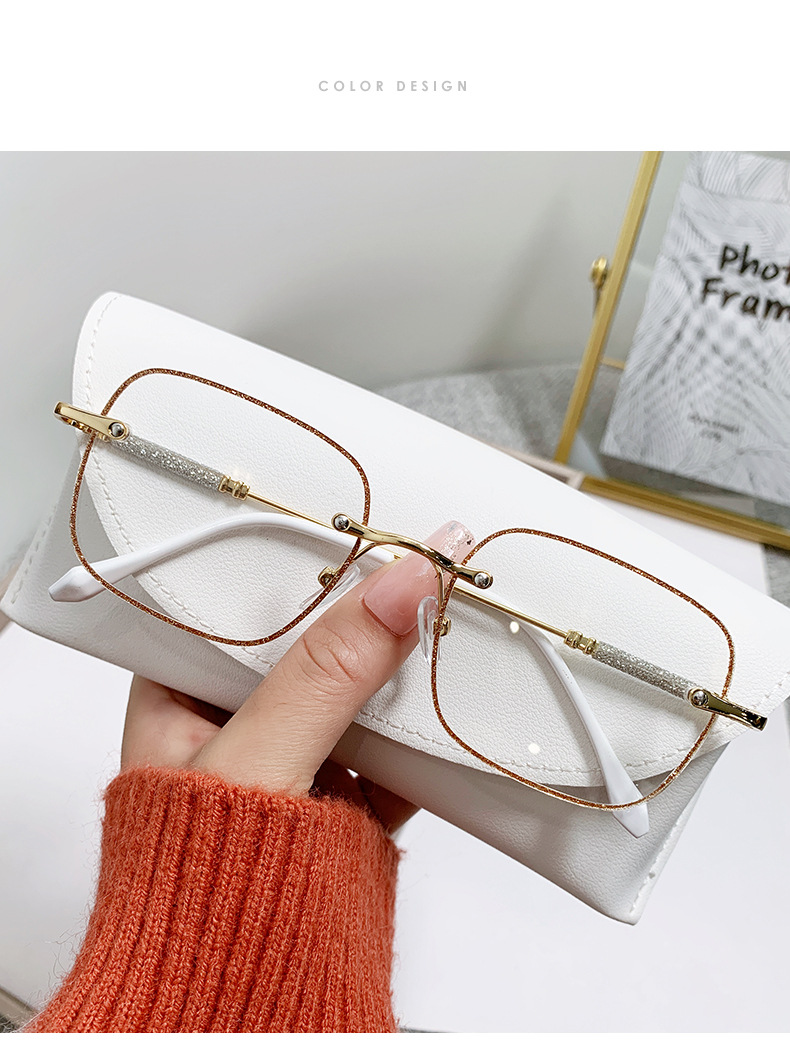 Damen-Sonnenbrille, quadratischer Rahmen mit Zubehör, Glitzer, INS-Stil, Mode, High-End-Sinn, Sonnenbrille im gleichen Stil für Männer und Frauen_voghion.com