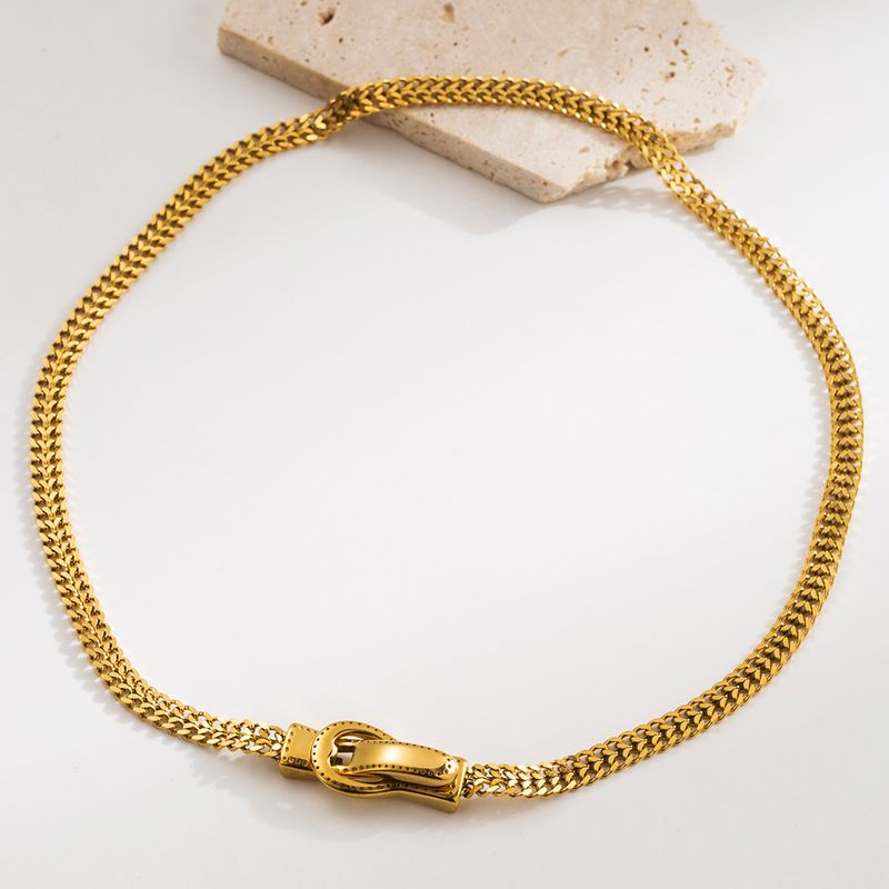 Men And Women's Jewelry Titanium Steel Snake Bone Chain Magnetic Buckle Necklace Fashionable Simple Exaggerated Clavicle Chain High End Necklace_voghion.com