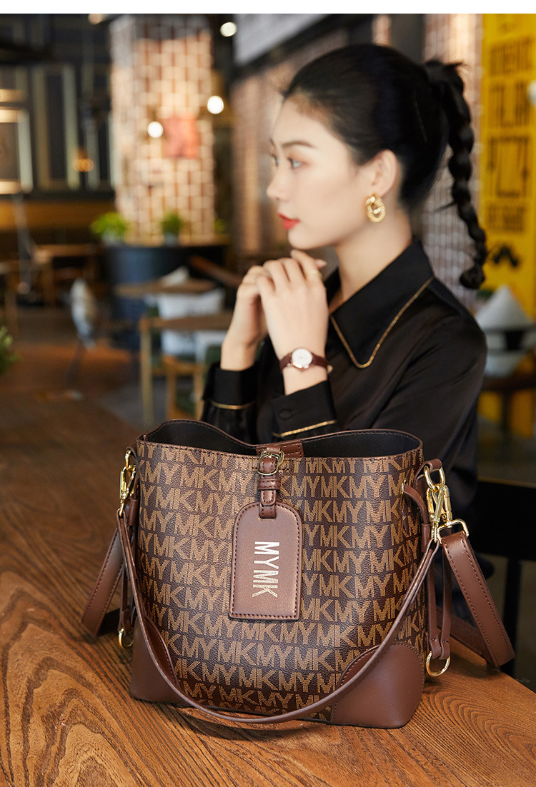 Borsa donna versione coreana borsa secchiello alla moda borsa a tracolla stampata in stile rosso netto borsa diagonale trama moda 2023 nuova tendenza_voghion.com