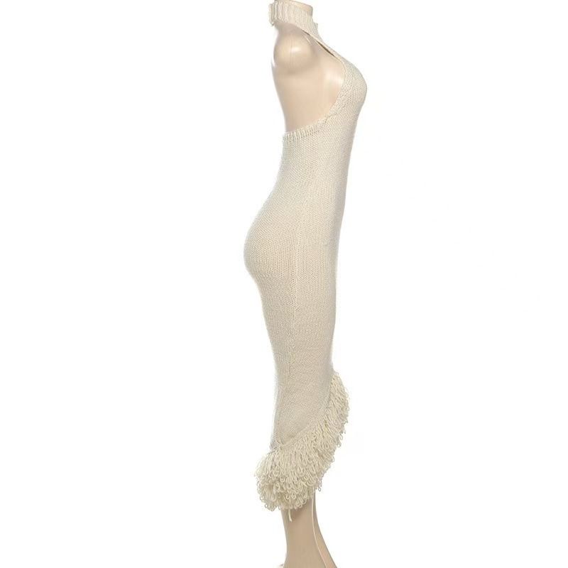 Elegantes, figurbetontes Strickkleid mit rückenfreiem Design und Fransendetails – hohe Taille, Neckholder, sexy Passform für Damen (Beige, Schwarz, Weiß, Rosa)_voghion.com