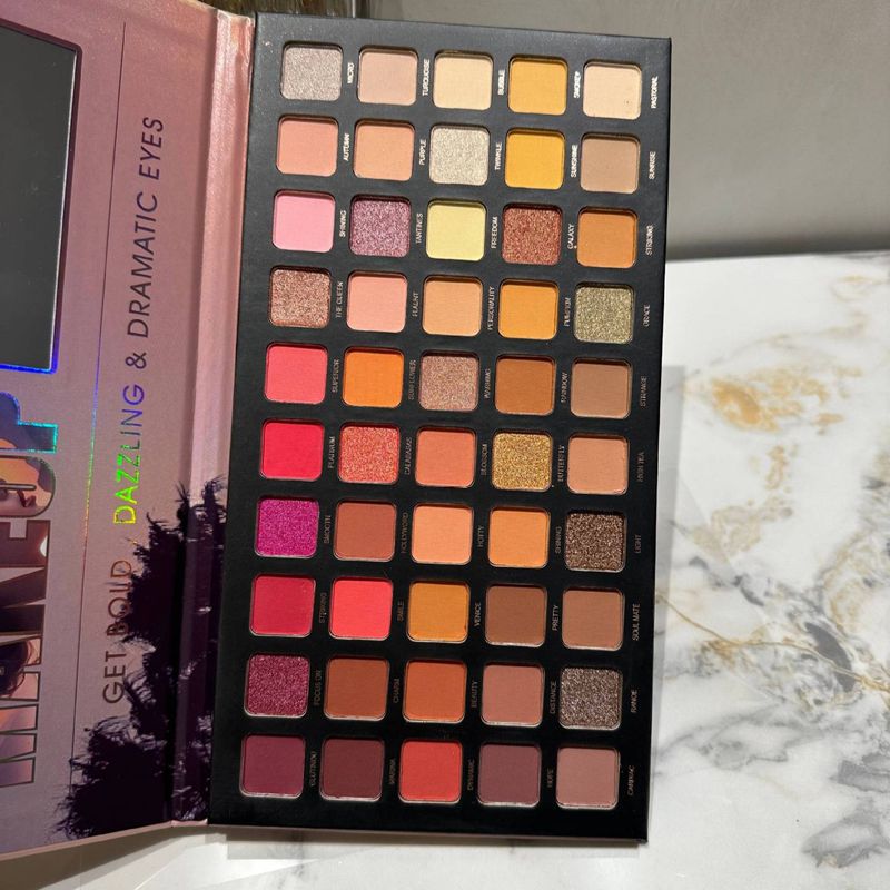 50-Color Sunset Eyeshadow Palette - Matte & Shimmer Makeup (Sunset Beauty Design Travel-Friendly Vegan & Cruelty-Free With Mirror & Brush)_voghion.com