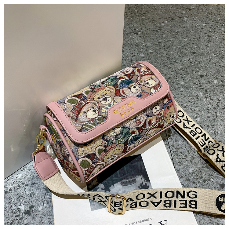 Bolsas clássicas de marca com design de nicho, bolsas femininas com temperamento, bolsas de urso, bolsas de ombro inclinadas da moda_voghion.com