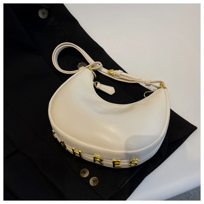 2023 Spring New Street Fashion All-match Casual Personality Sweet Single Shoulder Messenger Women's Wholesale Chain Bag_voghion.com