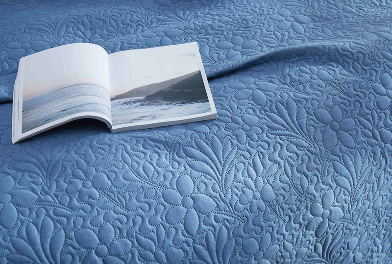 CG05 Five-Leaf Clover Bed Cover Set, Suitable For Bedrooms And Living Rooms (1* Bedspread +2* Pillowcase, No Duvet Core Or Pillow Core)_voghion.com
