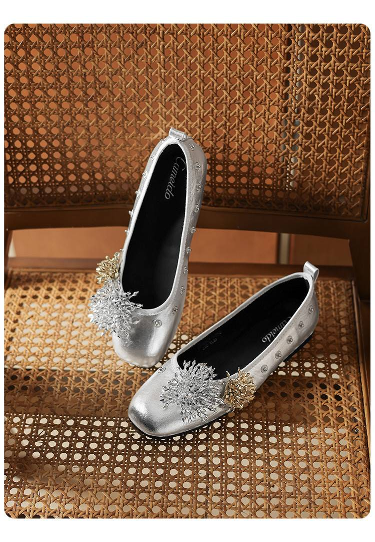 Cameido Women's Eco-Friendly PU Casual Shoes - Square Toe, 1CM Heel, Non-Slip Rubber Sole - Silver & Beige_voghion.com