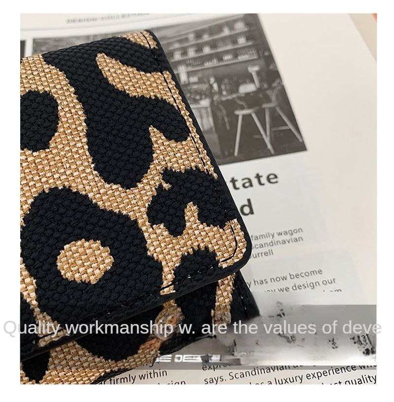 Women's 2024 New Leopard Print Internet Celebrity Fashion Large Capacity Coin Purse Folding Multi-Card Slot Long Wallet_voghion.com