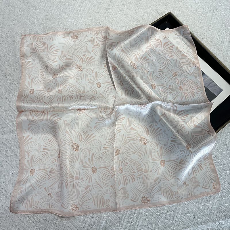 Nuova sciarpa quadrata piccola da 53 cm con stampa rosa alla moda per donna, versatile e di alta qualità, in 100% seta di gelso_voghion.com