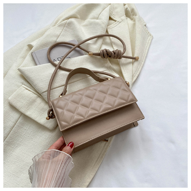 2023 new fashion simple small fragrant wind women's bag net red niche women's bag rhombus single shoulder diagonal bag design sense_voghion.com