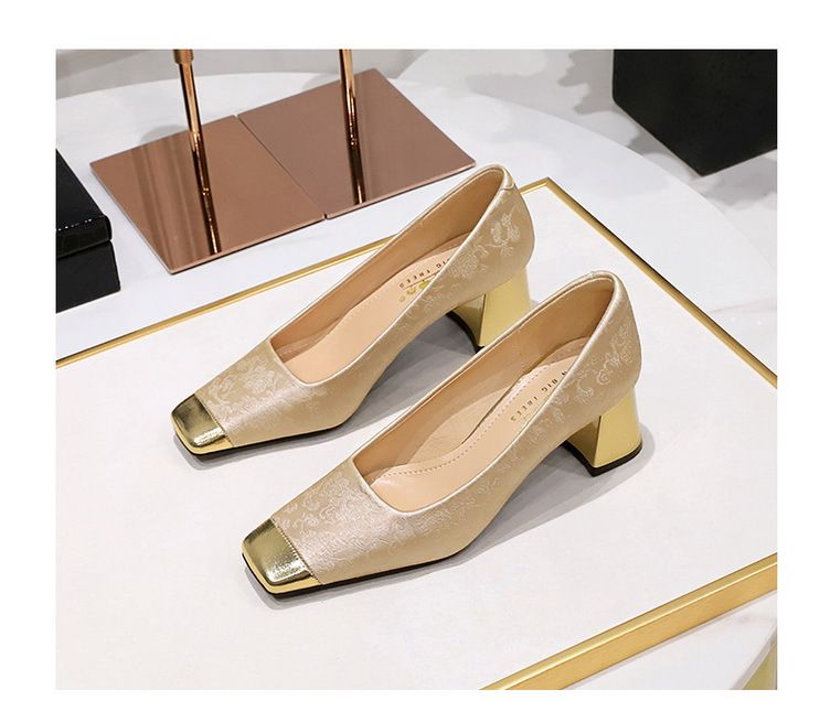 5288-8 Stil Damenschuhe, Luxus, elegant, dicker Mittelabsatz, heller Mund, farblich blockierte quadratische Zehenpartie, bestickte Seide,_voghion.com