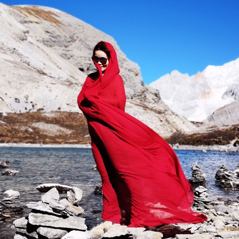 2025 New Summer Pure Color Tibetan Travel Photography Red Shawl Desert Scarf Ladies Shawl_voghion.com