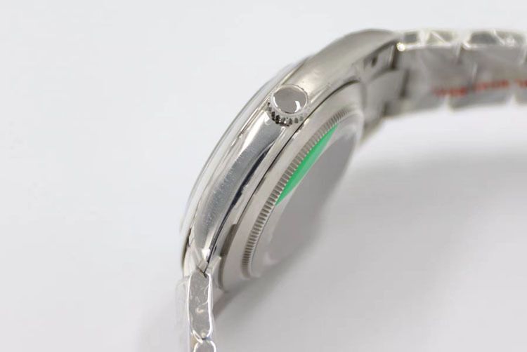 R HOME Marchio di lusso di fascia alta Business Moda Boutique Orologio luminoso automatico meccanico impermeabile luminoso_voghion.com