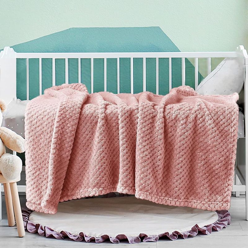 Soft Blanket Sofa Blanket Fluffy Plush Blanket Bed Blanket Comfortable Solid Christmas Blanket Decorative Gift Blanket Pet Blanket_voghion.com