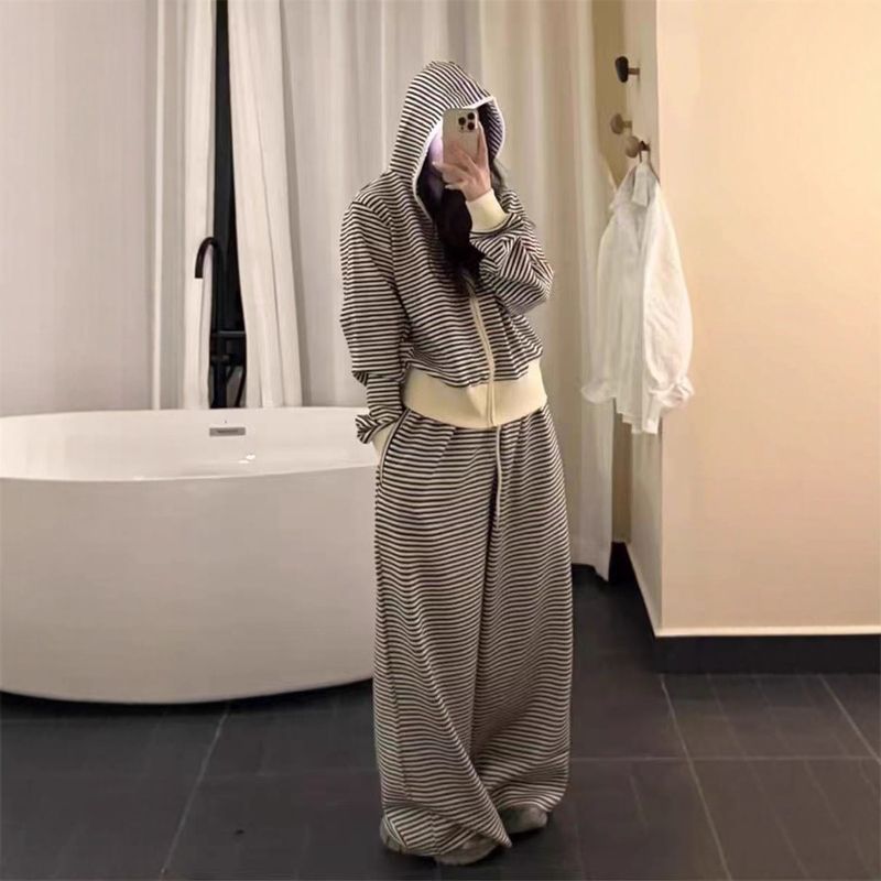 001 Tuta sportiva casual in stile pigro per donna, giacca felpata a righe di alta qualità e pantaloni larghi per autunno e inverno_voghion.com