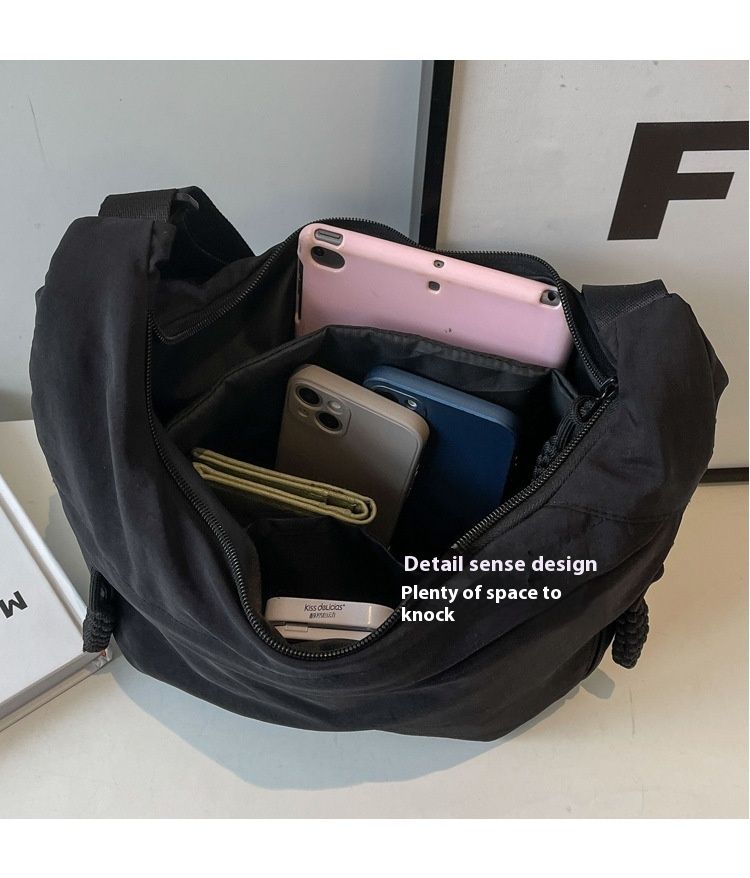 Borsa a tracolla da donna in tessuto di nylon, nuova borsa estiva, grande capacità, versatile, design di nicchia, tracolla singola, stile gnocco_voghion.com