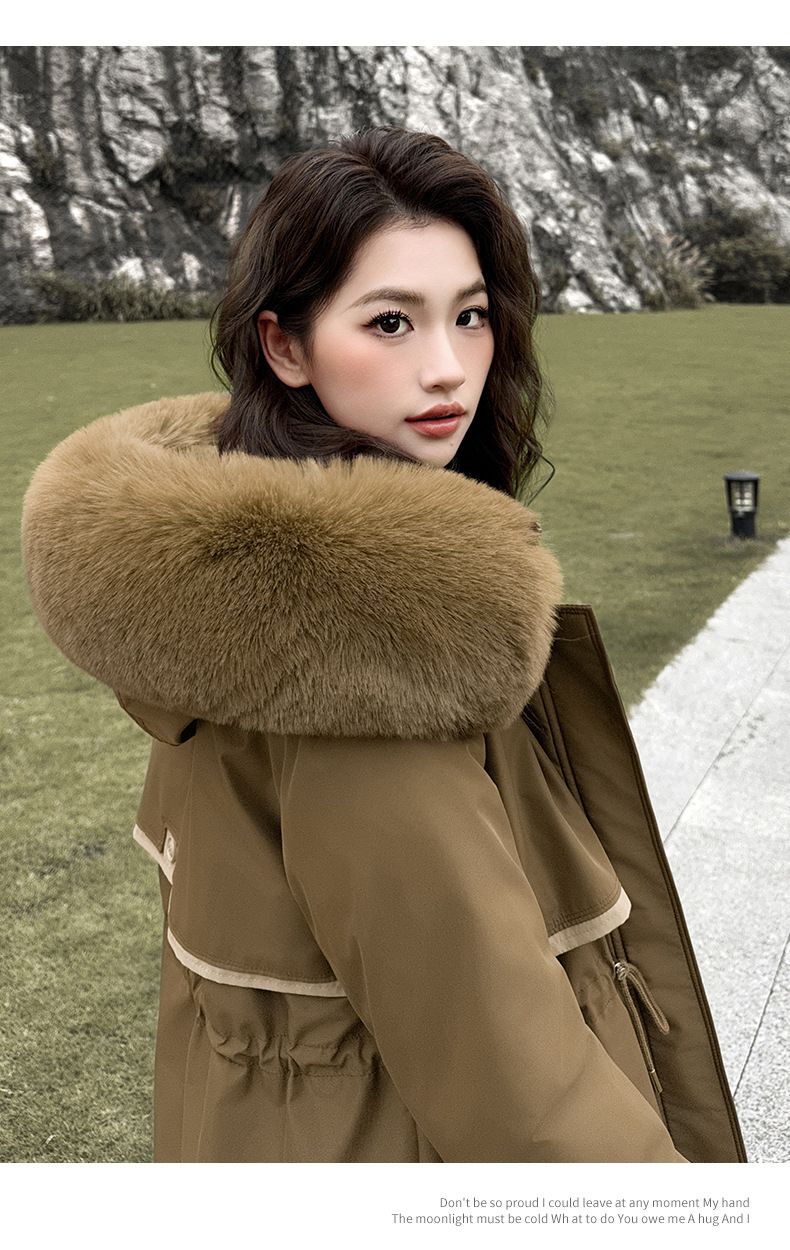 Roupas femininas Jaqueta de algodão Gola de pele Algodão Longline Cinto Acabamento em pele de coelho Casaco com capuz Parka com enchimento de poliéster espesso para o inverno_voghion.com