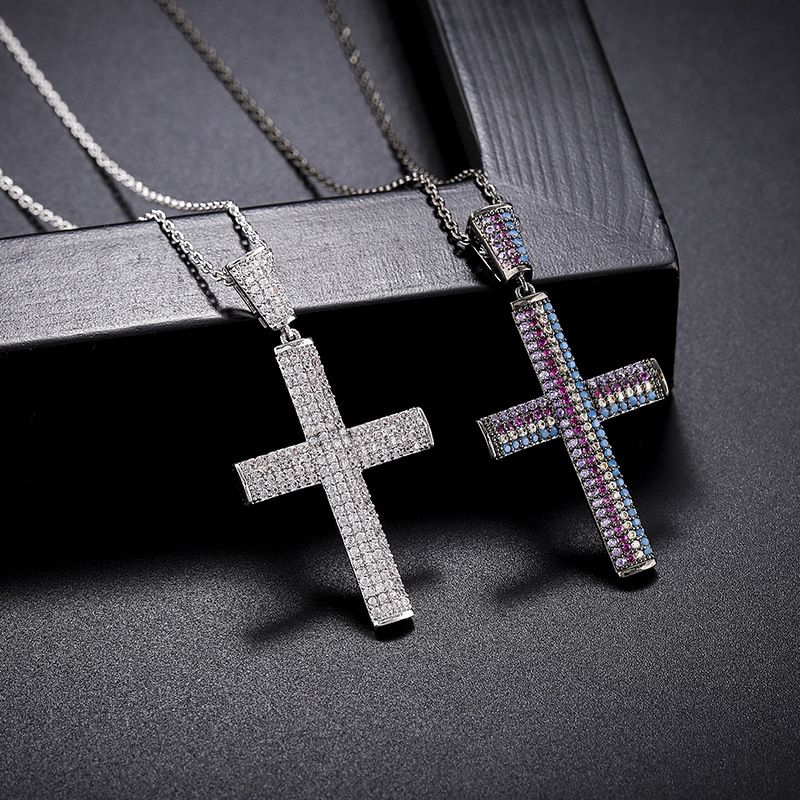 Collana con ciondolo a croce esagerata in rame micro intarsiato con zirconi, stile Hip Hop Piker Punk_voghion.com