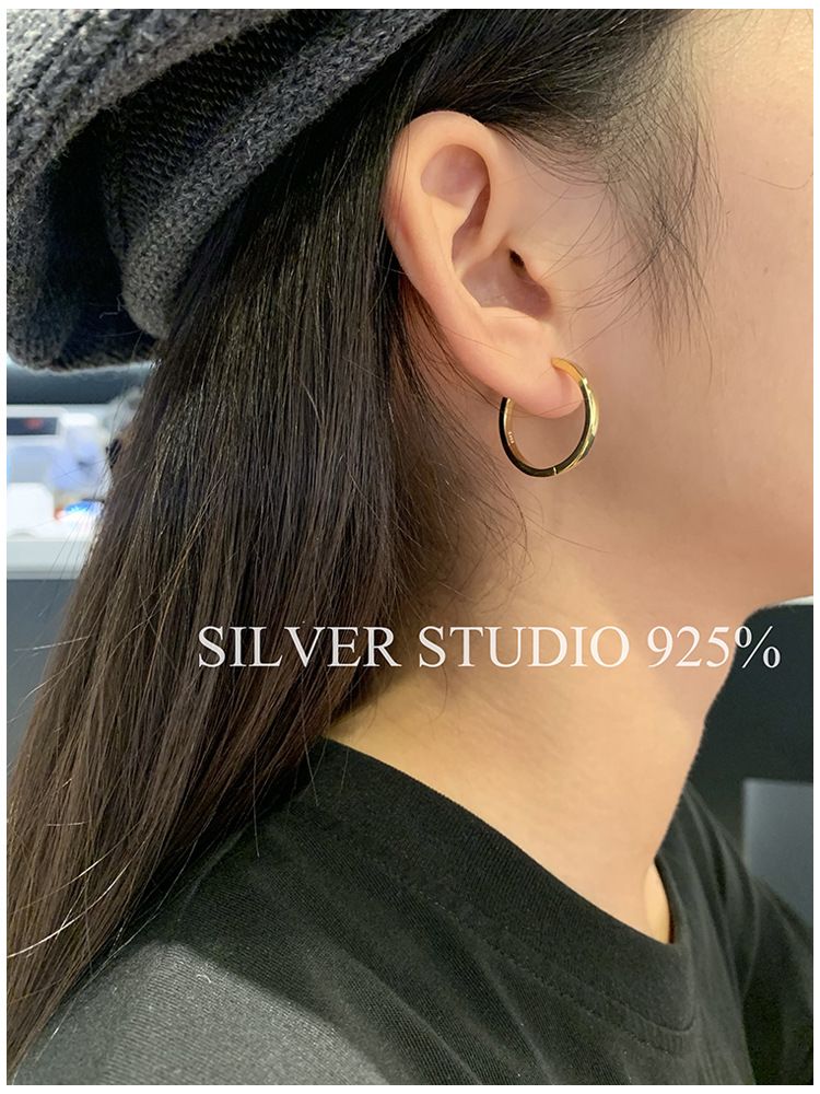 S Pure Earrings Light Luxury French Niche Simple Hoop Studs Clips Silver Ear Jewelry For Women_voghion.com