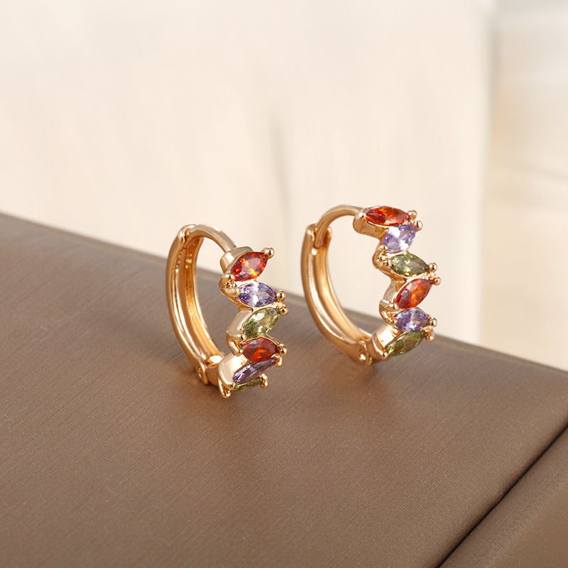 Orecchini a cerchio con zirconi rotondi geometrici Xuping Jewelry, orecchini di nicchia di alta qualità per le donne_voghion.com