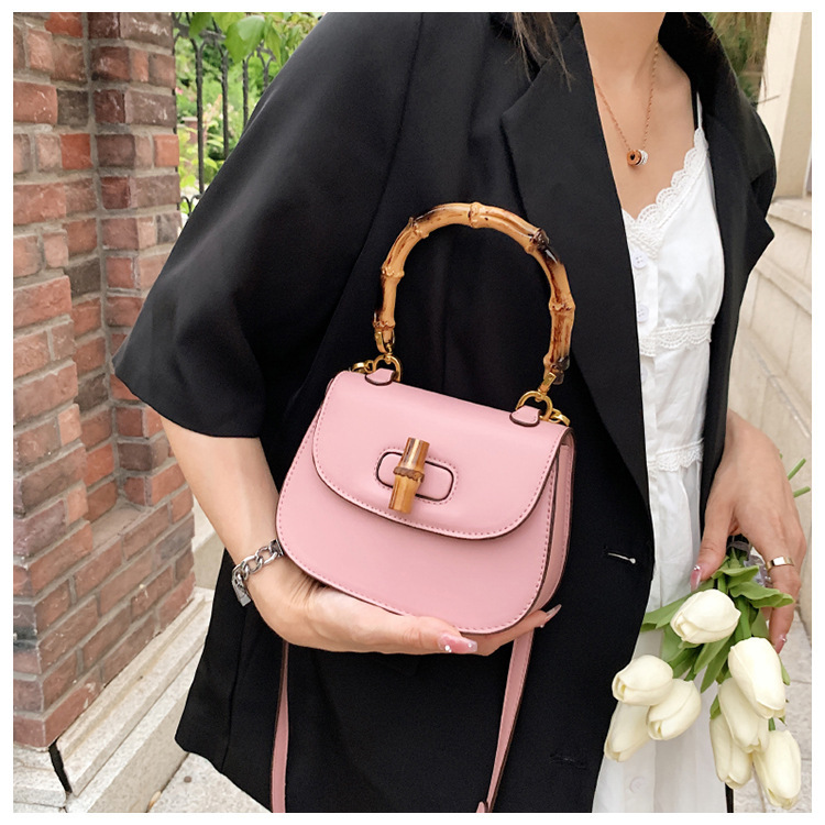 Versione coreana della borsa di bambù 2023 Summer New Saddle Bag Net Red Trasmissione in diretta con lo stesso stile borsa a tracolla Messenger borsa da donna tendenza_voghion.com