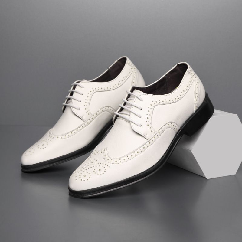 Euro Step 2025 Spring New Large Size British Office Brogue Carved Business Formal Men's Leather Shoes_voghion.com