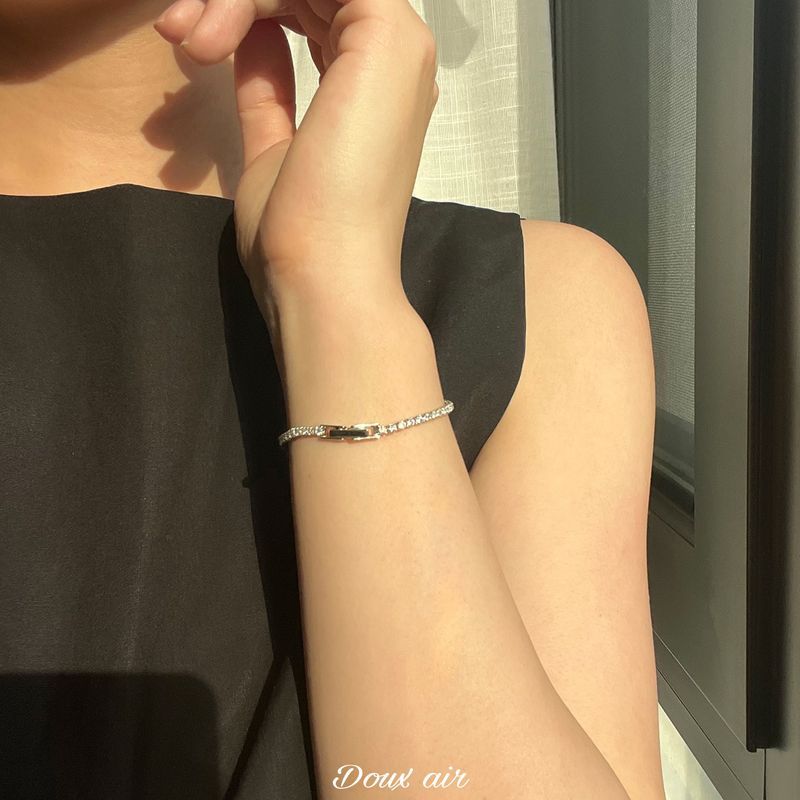 Strahlend funkelndes Zirkon-Armband, feines Starlight Instagram-Stil, exquisites und vielseitiges High-End-Schmuckarmband für_voghion.com