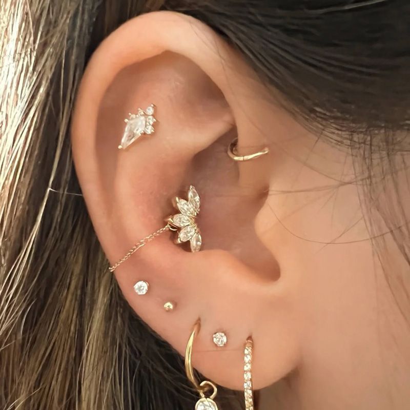 Unisex Jewelry Fashion piercing ear bone studs female geometric diamond zircon stainless steel screw ball ear studs popular earrings_voghion.com