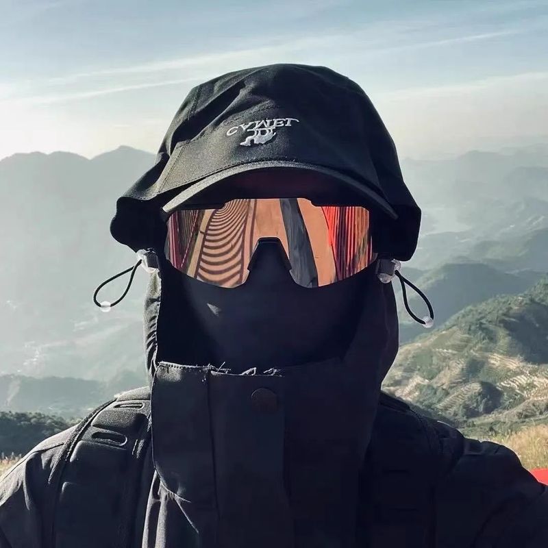 【 44000 recensioni positive 】 Cyberpunk Large Frame Outdoor Sports per uomo e donna Sci, escursionismo, antivento, sole_voghion.com