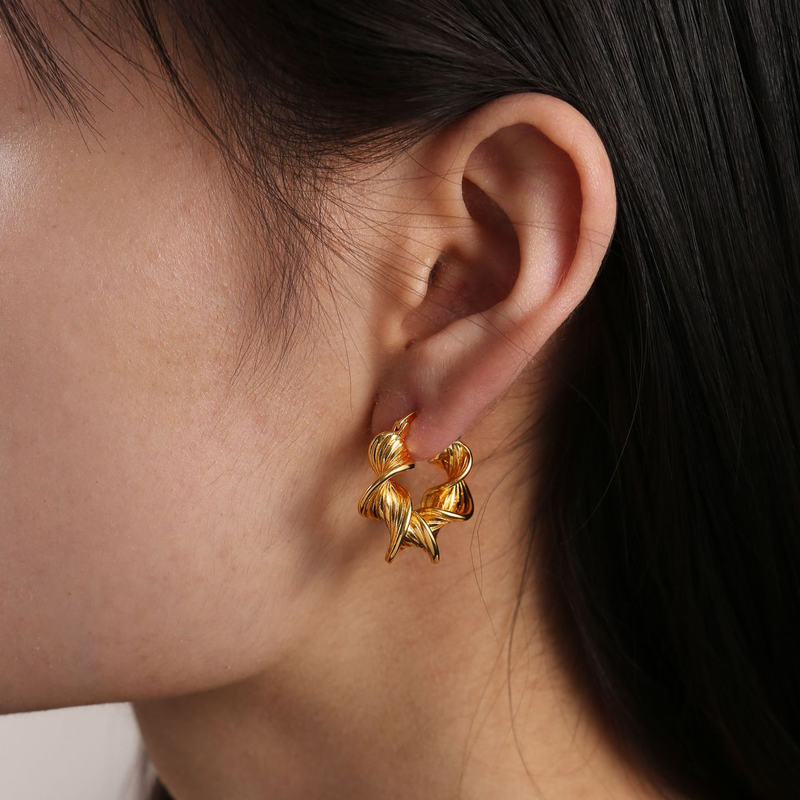 Women's Jewelry Simple Spiral Twisted U Shaped Earrings Copper Plated With Real Gold Niche High End Light Luxury Simple Earrings_voghion.com