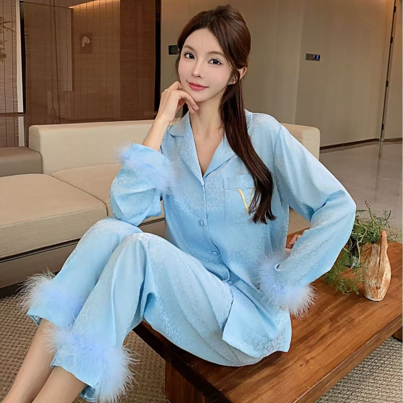 Underwear & Sleepwears Leopard Feather High End Pajamas For Women Autumn And Winter Gold Velvet Long Sleeved Comfortable Home Clothes Suit_voghion.com