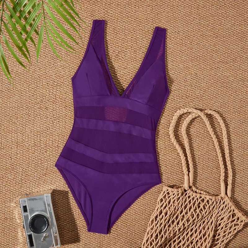 Roupas femininas quentes e sensuais, maiô slim com decote profundo_voghion.com
