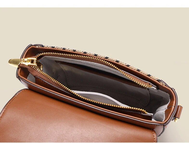 Houndstooth Latch Saddle 2024 Ny moderigtig alsidig crossbody gitterspænde skuldertaske_voghion.com