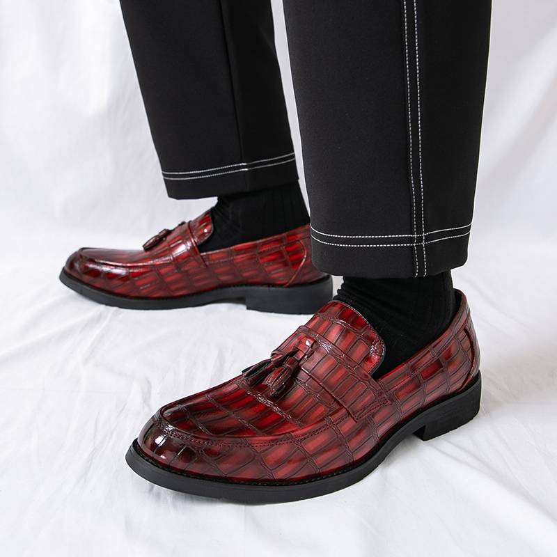 Neue Mode aus echtem Leder Quaste Business Casual Loafer Schuhe für Männer Schwarze Business Formale Lederschuhe für den täglichen Büro Casual Herrenschuhe für Dr_voghion.com