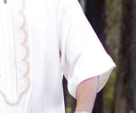 Herren-Robe-Hemd mit lockerem, lässigem Kragen und bedrucktem Muster im Nationalstil_voghion.com