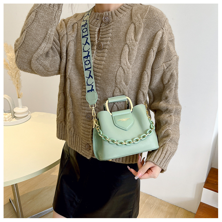 Borsa design femminile catena di nicchia 2023 nuova borsa a tracolla borsa messenger borsa a secchiello per tutti i fiammiferi di fascia alta_voghion.com