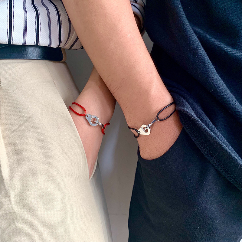 Heldig rødt armbånd håndjern sammenlåsende Valentinsdag par utvidbart farget armbånd dekorasjon_voghion.com