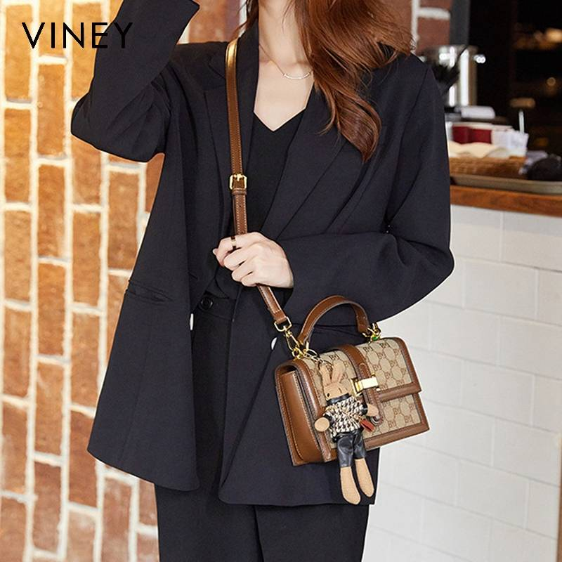 Viney Bag 2025 Neue Damentasche Umhängetasche Achseltasche High-End-Feeling Handgehaltene leichte Luxus-Einzelschulter-Kleintasche_voghion.com