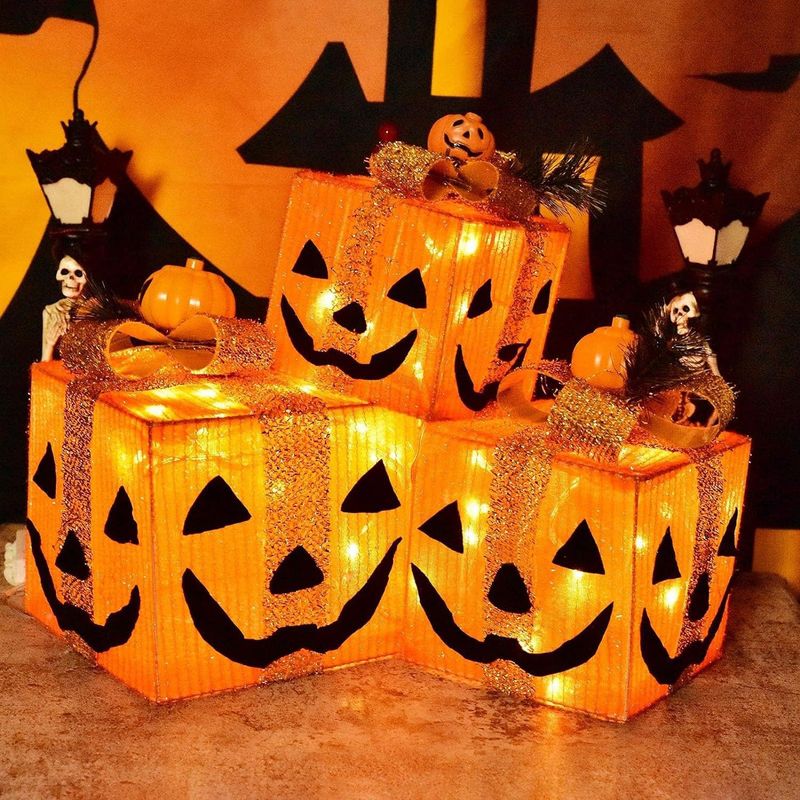 Set di luci a forma di zucca di Halloween - Decorazione artigianale in ferro a LED con volti spettrali e classici motivi a forma di zucca per decorazioni per feste, casa e esterni_voghion.com