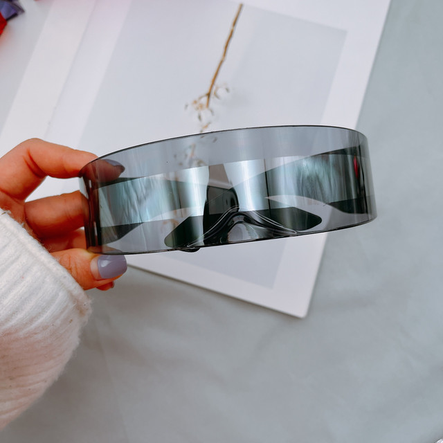 Occhiali da sole futuristici da donna con visiera stretta Occhiali da vista laser Personalità Occhiali da vista con lenti a specchio Occhiali integrati Occhiali da sole da uomo_voghion.com
