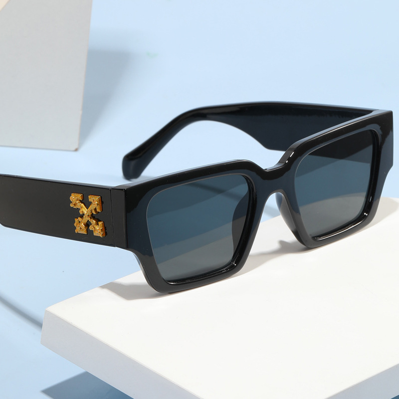 New Trendy Small Square Frame Comfortable Fashion Decorative Sunglasses For Export_voghion.com