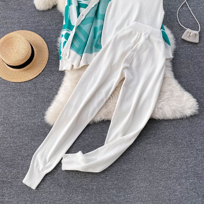 Kadın iç katman, ince kesim pantolonlu üç parçalı set Şık gündelik takım elbise, harf baskılı bol örme ceket, yelek,_voghion.com