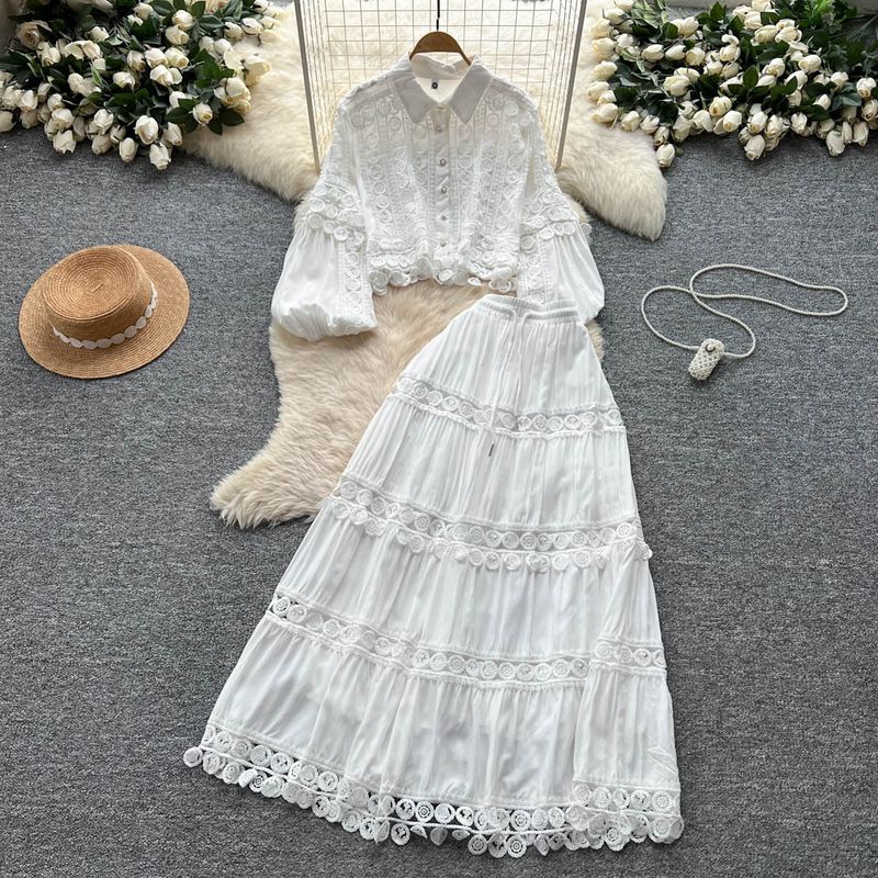 French Retro Heavy Hollow Lace Splicing Lantern Sleeve Short Shirt High Waist Big Swing Skirt Autumn Suit_voghion.com