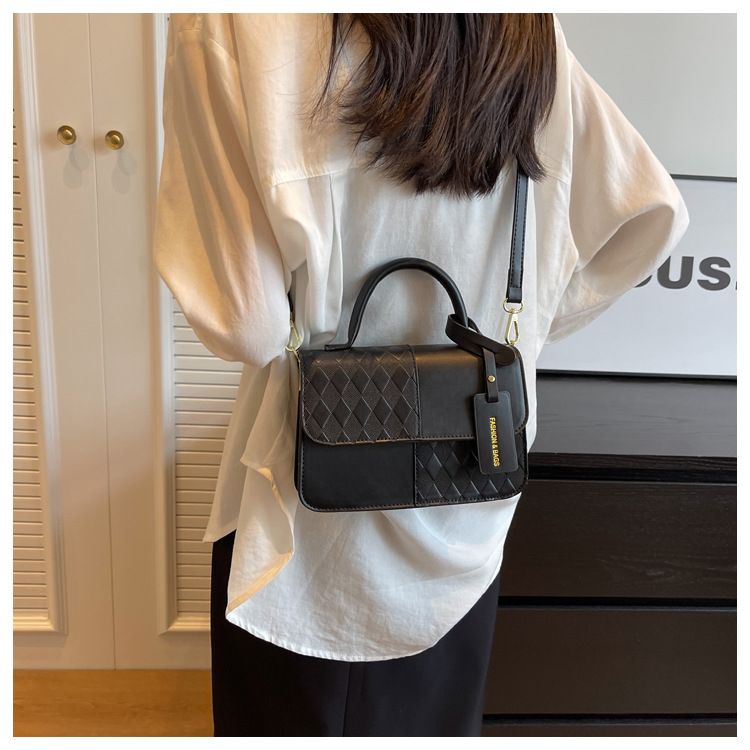 2024 New Retro Fashion Colored Handheld Small Bag Women's Simple and Versatile Small Square Bag High Quality Texture Crossbody Bag_voghion.com