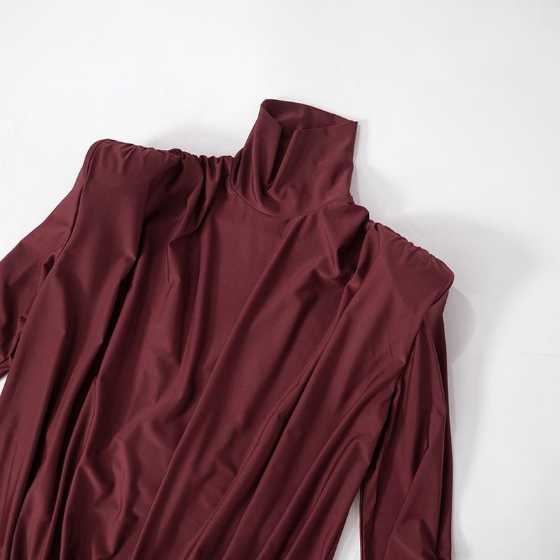 Abito corto sexy senza schienale con pieghe multiple, ampio e scollato, da donna, autunno e inverno_voghion.com