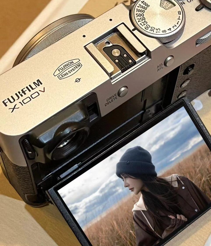 5000W Pixel High-Pixel Campus HD Digital Student Portable CCD Camera_voghion.com