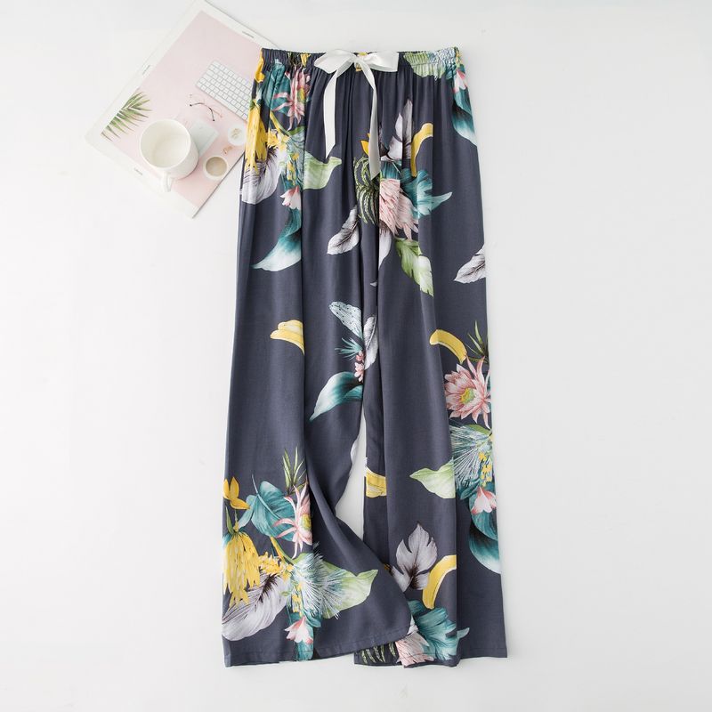 Women's Sleepwears Large size pants thin pregnant women can wear shorts on the beach_voghion.com