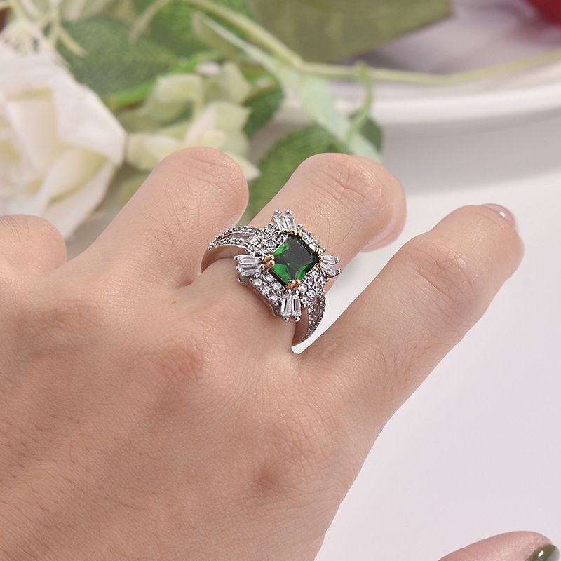 Zhenrong Verlobungsring mit eingelegtem Smaragd-Zirkon, quadratisch, Prinzessin, Mikropflaster, voller Diamanten_voghion.com