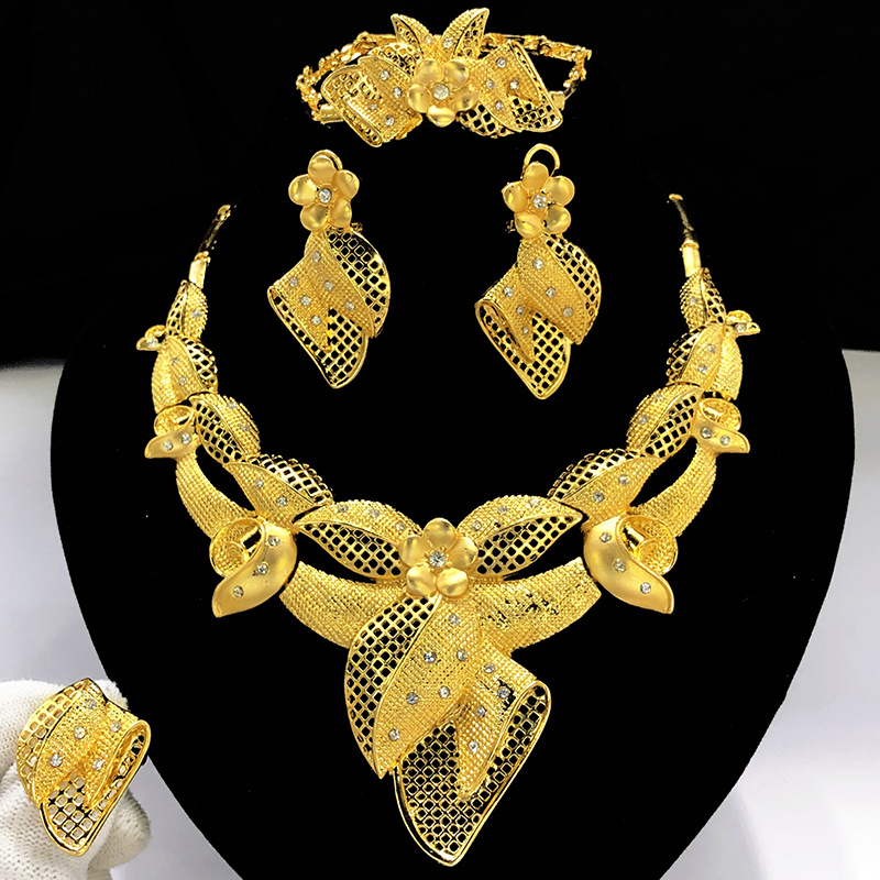 Alloy pendant jewelry set Pop necklace Earrings Bracelet ring four pieces of jewelry_voghion.com